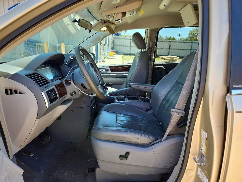 46514856 :رقم المزاد ، 2A4RR5D16AR227093 vin ، 2010 Chrysler Town & Country مزاد بيع