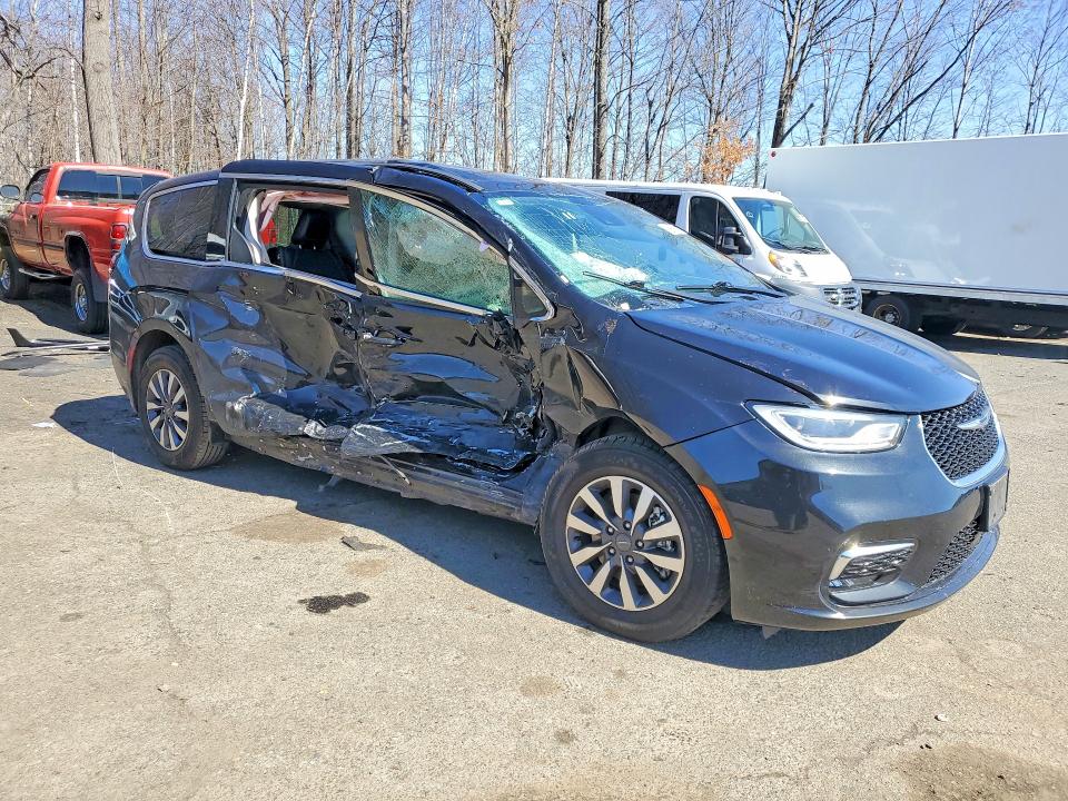 2023 Chrysler Pacifica მანქანა იყიდება აუქციონზე, vin: 2C4RC1L72PR632222, აუქციონის ნომერი: 47511236