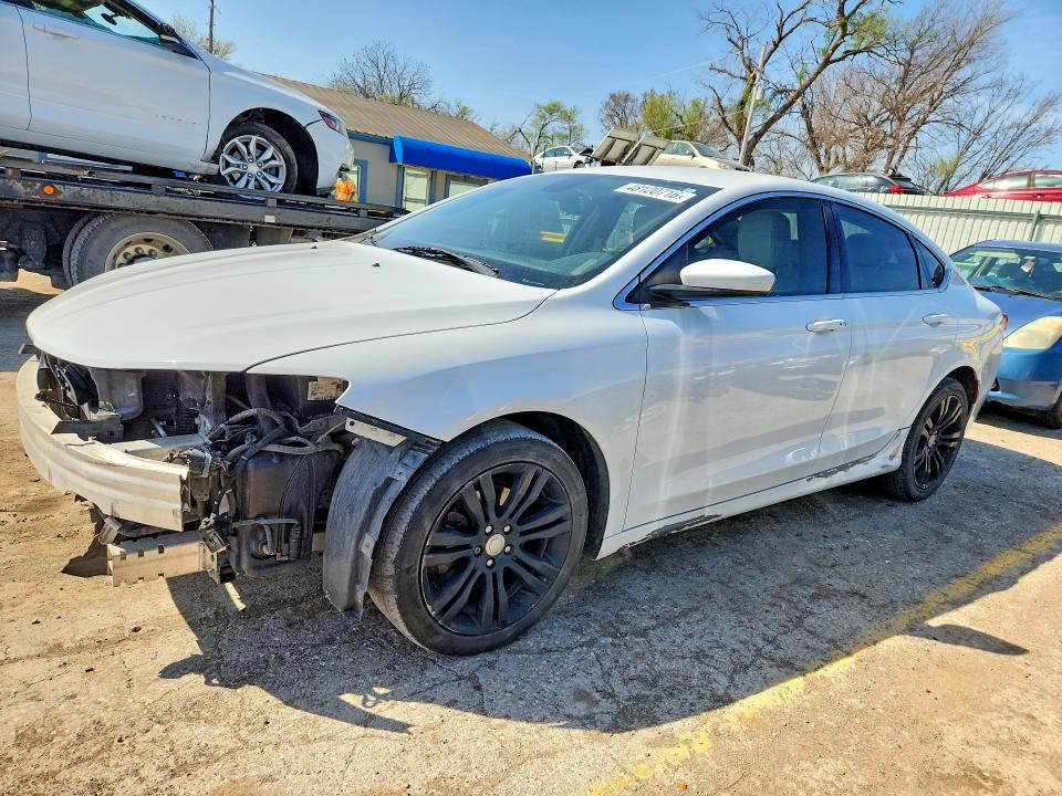 48120716 :رقم المزاد ، 1C3CCCAB9FN652749 vin ، 2015 Chrysler 200 مزاد بيع