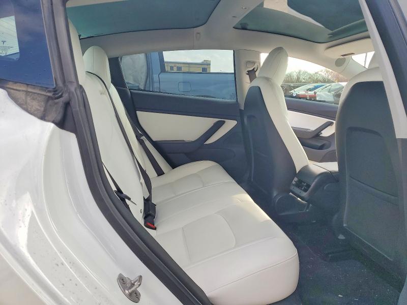 Продажа на аукционе авто 2018 Tesla Model 3, vin: 5YJ3E1EB9JF098155, номер лота: 79953565
