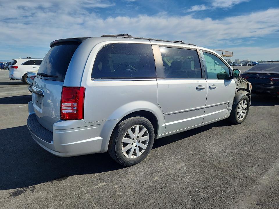45870076 :رقم المزاد ، 2A8HR54P78R107926 vin ، 2008 Chrysler Town & Country مزاد بيع