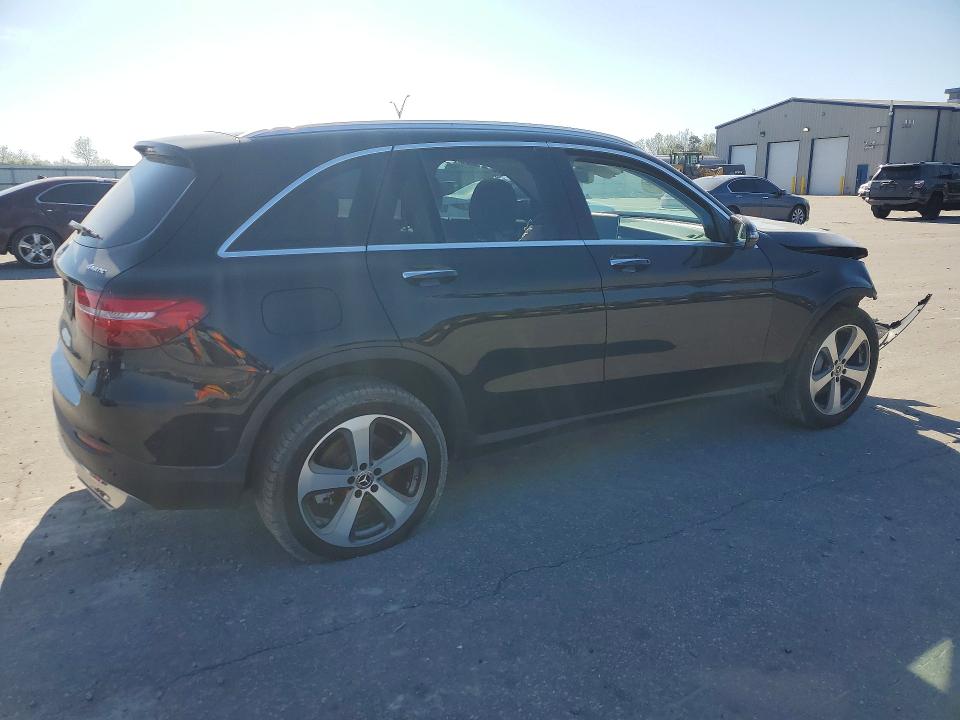 46104866 :رقم المزاد ، WDC0G4KB5HF235918 vin ، 2017 Mercedes-benz Glc مزاد بيع