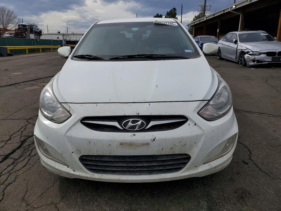 2012 Hyundai Accent მანქანა იყიდება აუქციონზე, vin: KMHCU5AE1CU027810, აუქციონის ნომერი: 47242786