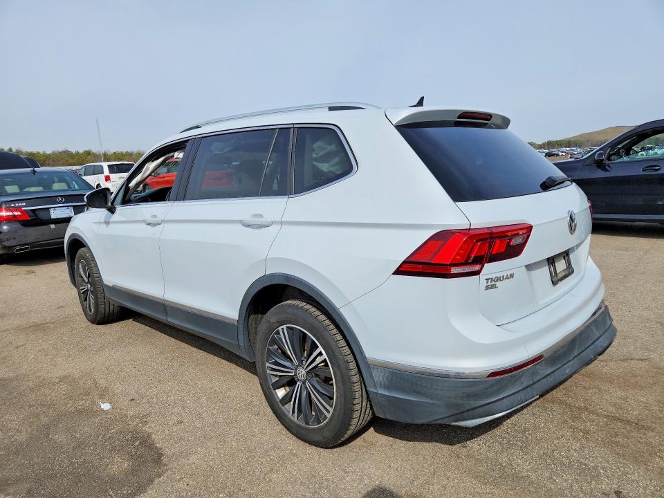 Продаж на аукціоні авто 2018 Volkswagen Tiguan, vin: 3VV2B7AX2JM040443, номер лоту: 47304006