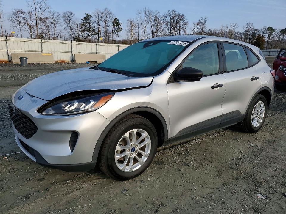 2020 Ford Escape მანქანა იყიდება აუქციონზე, vin: 1FMCU0F63LUB77194, აუქციონის ნომერი: 41775716