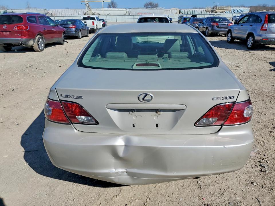 Продажа на аукционе авто 2002 Lexus Es 300, vin: JTHBF30G020056804, номер лота: 41647896