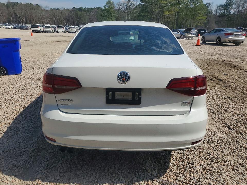 45803176 :رقم المزاد ، 3VW267AJ7GM213989 vin ، 2016 Volkswagen Jetta مزاد بيع