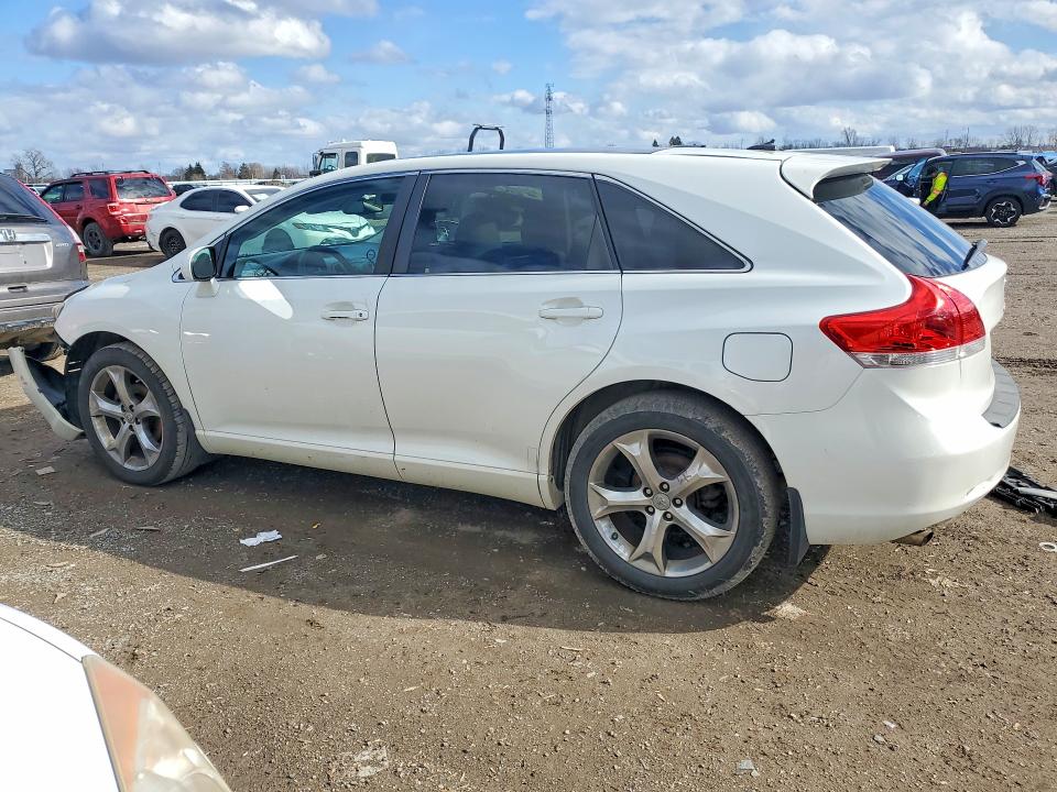 45740696 :رقم المزاد ، 4T3ZK3BB4BU037259 vin ، 2011 Toyota Venza مزاد بيع