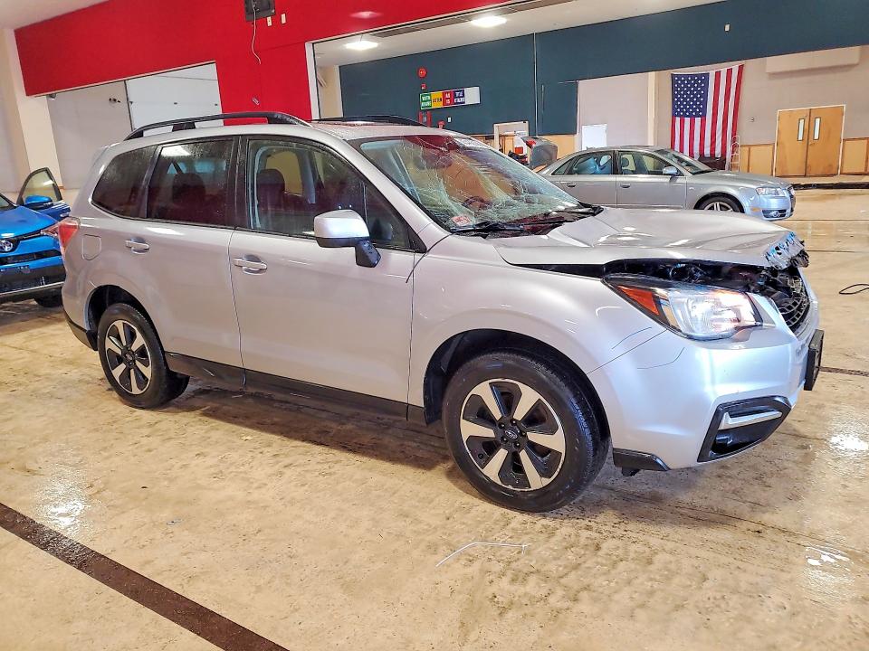 Продаж на аукціоні авто 2017 Subaru Forester, vin: JF2SJAECXHH543997, номер лоту: 45468856