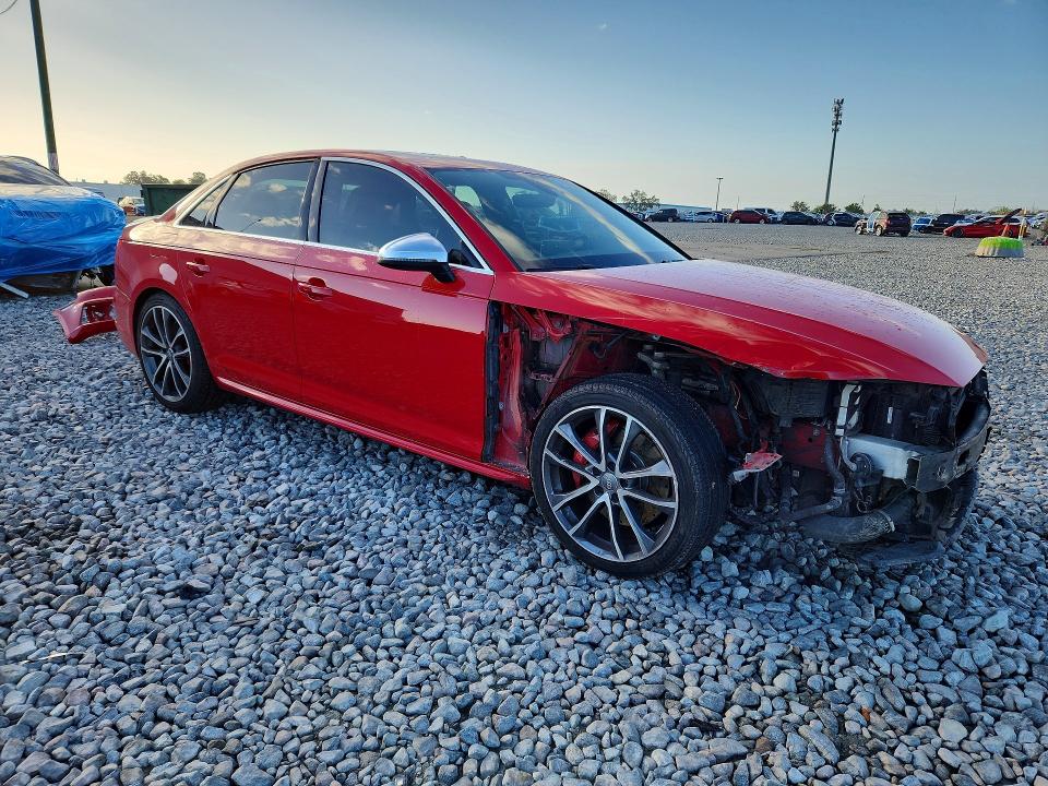 45932956 :رقم المزاد ، WAUC4AF49JA001416 vin ، 2018 Audi S4 مزاد بيع