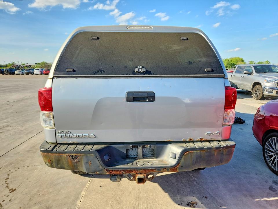 47438936 :رقم المزاد ، 5TFUM5F11AX015005 vin ، 2010 Toyota Tundra مزاد بيع