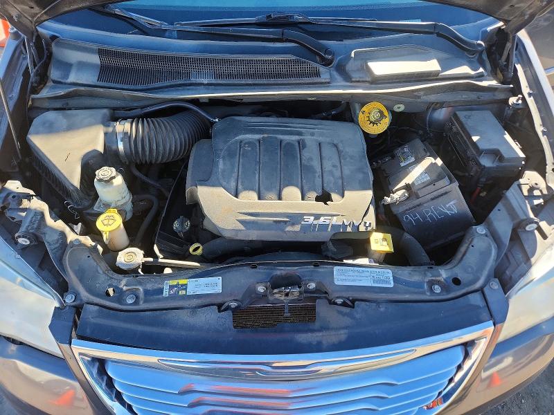 45889846 :رقم المزاد ، 2C4RC1BG5FR505822 vin ، 2015 Chrysler Town & Country مزاد بيع