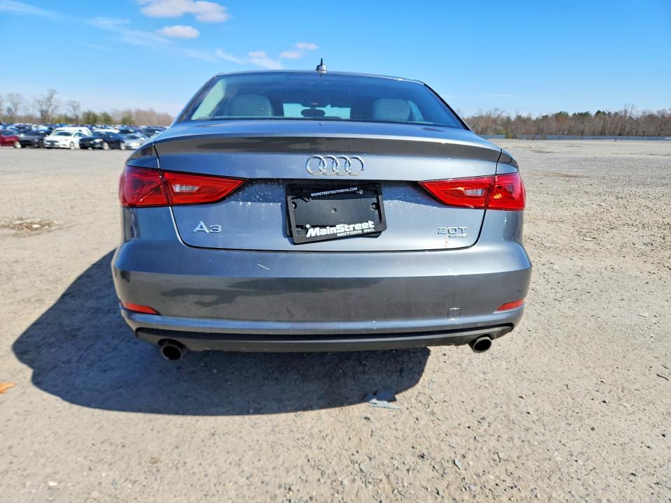 46690486 :رقم المزاد ، WAUBFGFF4F1001891 vin ، 2015 Audi A3 مزاد بيع