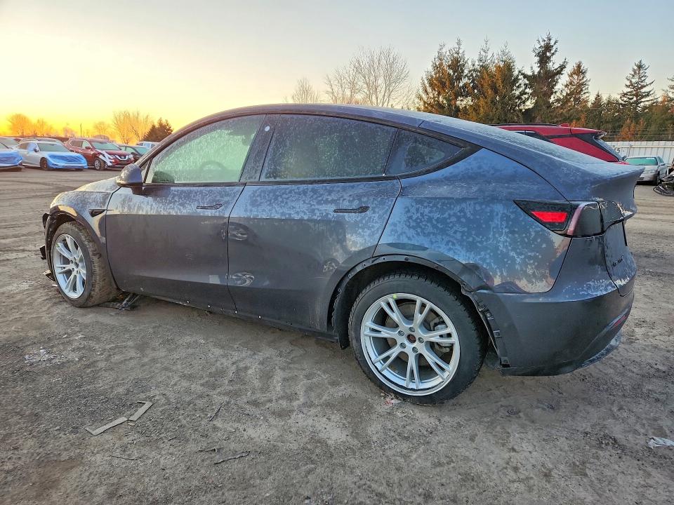 46304916 :رقم المزاد ، 7SAYGDEE9NF532191 vin ، 2022 Tesla Model Y مزاد بيع