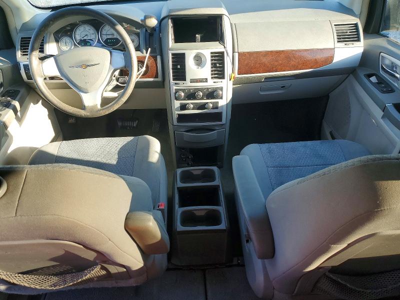 46917446 :رقم المزاد ، 2A4RR5D11AR200769 vin ، 2010 Chrysler Town & Country مزاد بيع