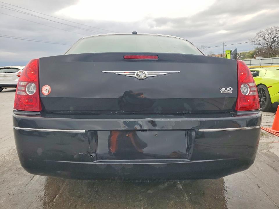 47731816 :رقم المزاد ، 2C3CA1CV0AH255823 vin ، 2010 Chrysler 300 مزاد بيع