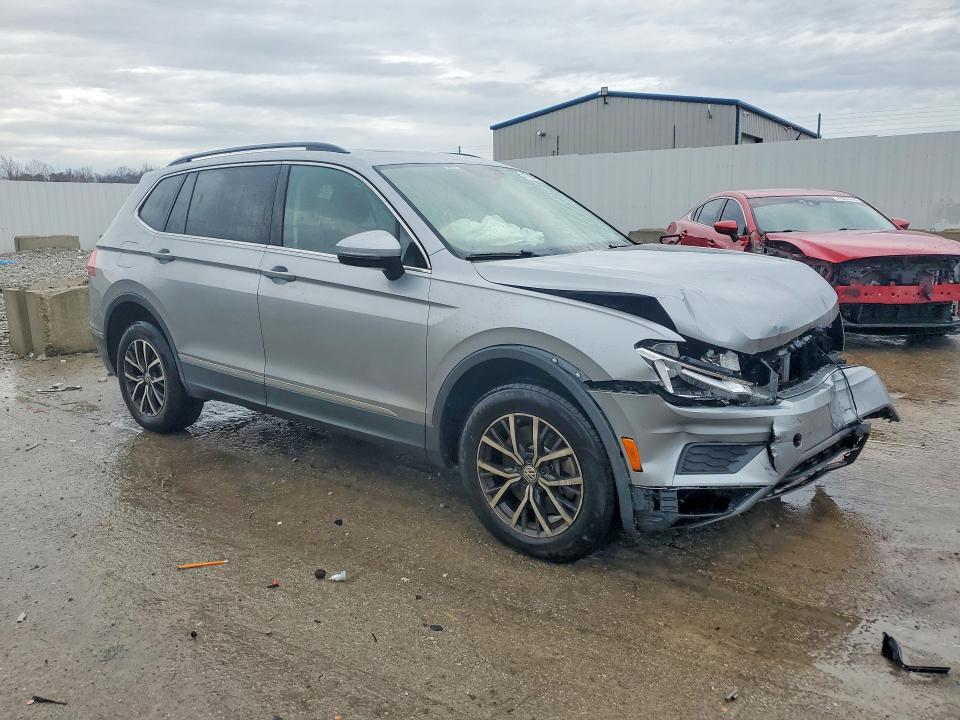 79930725 :رقم المزاد ، 3VV2B7AX8LM141005 vin ، 2020 Volkswagen Tiguan مزاد بيع