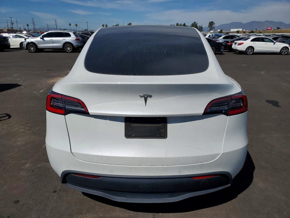 2021 Tesla Model Y მანქანა იყიდება აუქციონზე, vin: 5YJYGDED7MF130284, აუქციონის ნომერი: 79276285