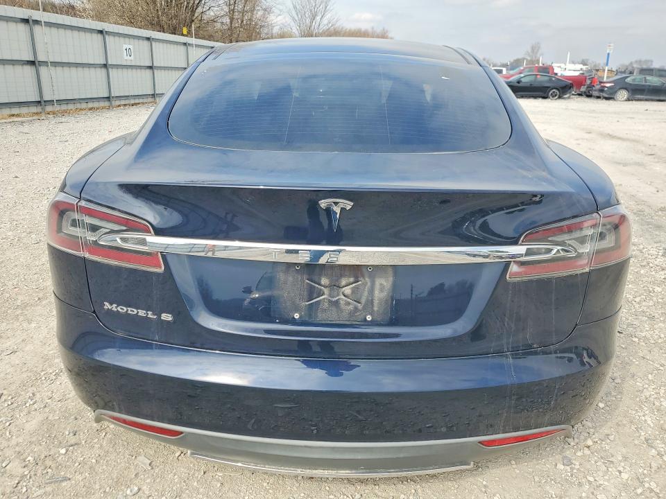 2013 Tesla Model S მანქანა იყიდება აუქციონზე, vin: 5YJSA1CG8DFP04863, აუქციონის ნომერი: 77098845