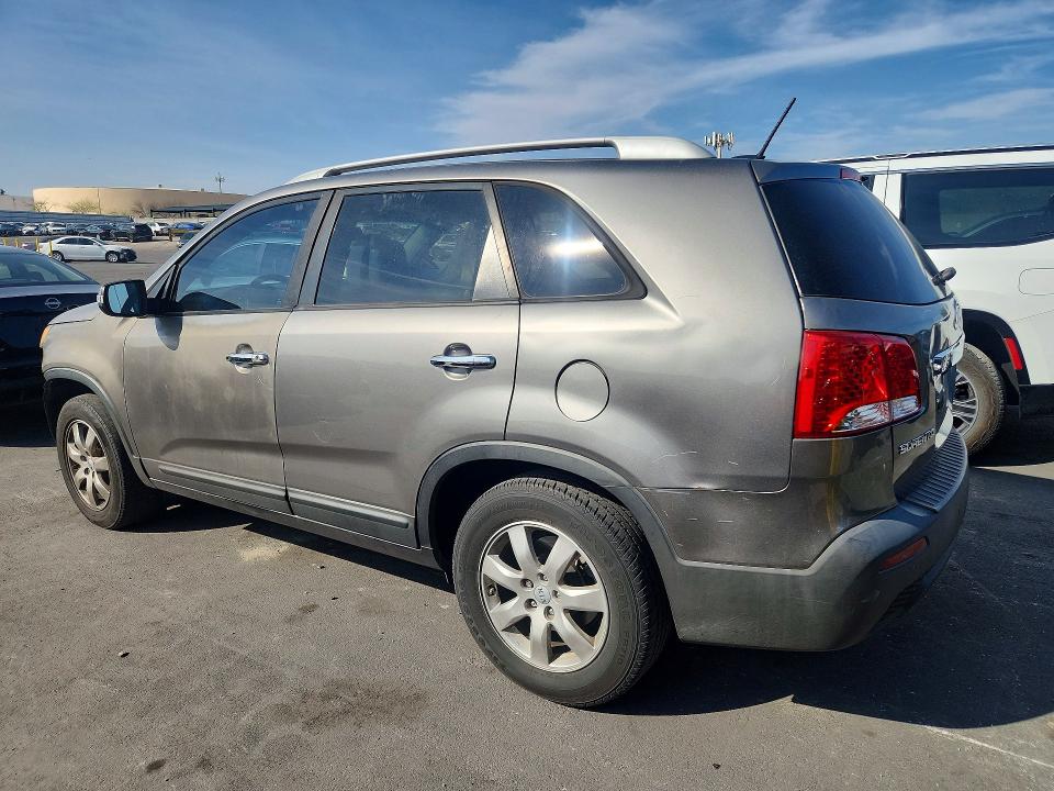 2013 Kia Sorento მანქანა იყიდება აუქციონზე, vin: 5XYKT4A66DG408397, აუქციონის ნომერი: 46060916