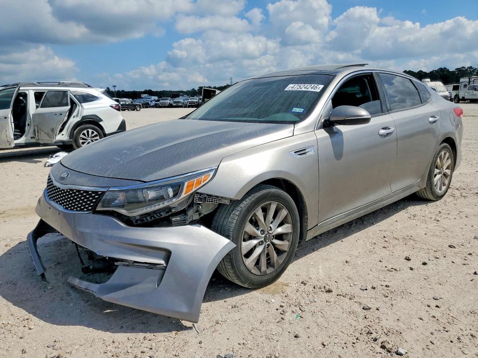 Продаж на аукціоні авто 2016 Kia Optima, vin: 5XXGU4L31GG106854, номер лоту: 47524246