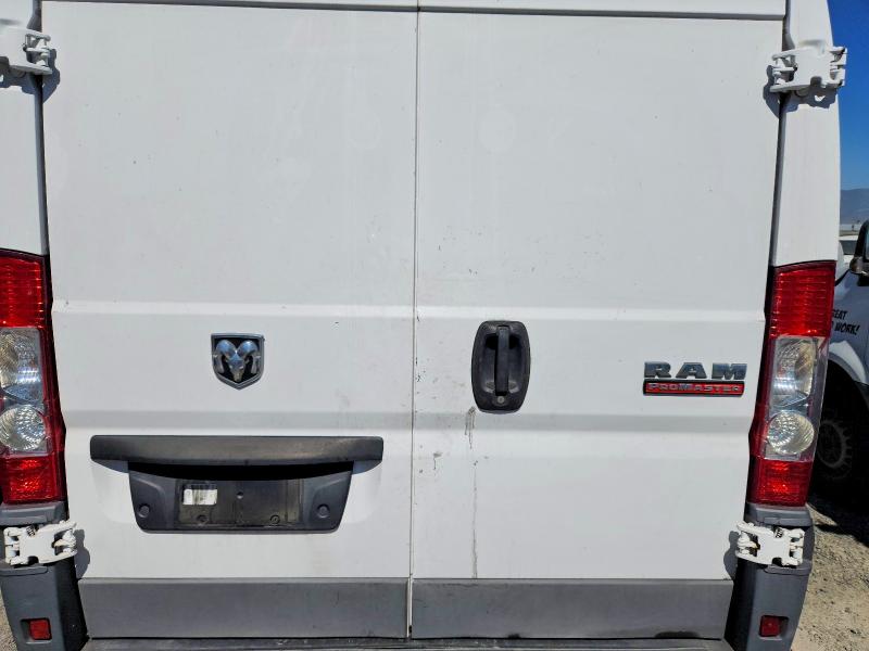 46740776 :رقم المزاد ، 3C6TRVBG8HE528471 vin ، 2017 Ram Promaster 1500 مزاد بيع