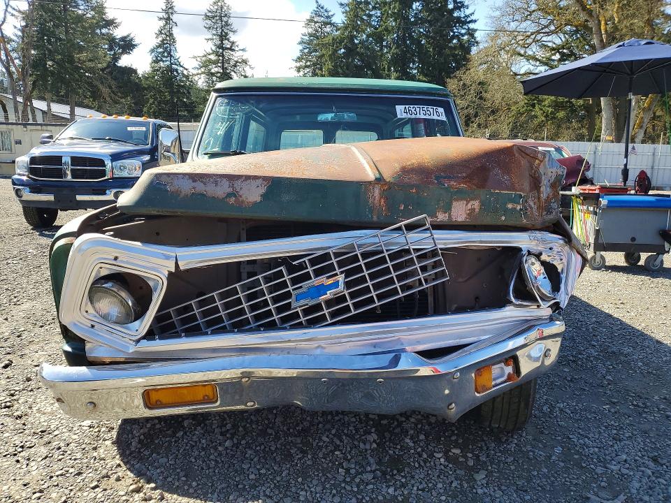 1971 Chev C20 Suburban Custom Delux მანქანა იყიდება აუქციონზე, vin: CE261Z608733, აუქციონის ნომერი: 46375576