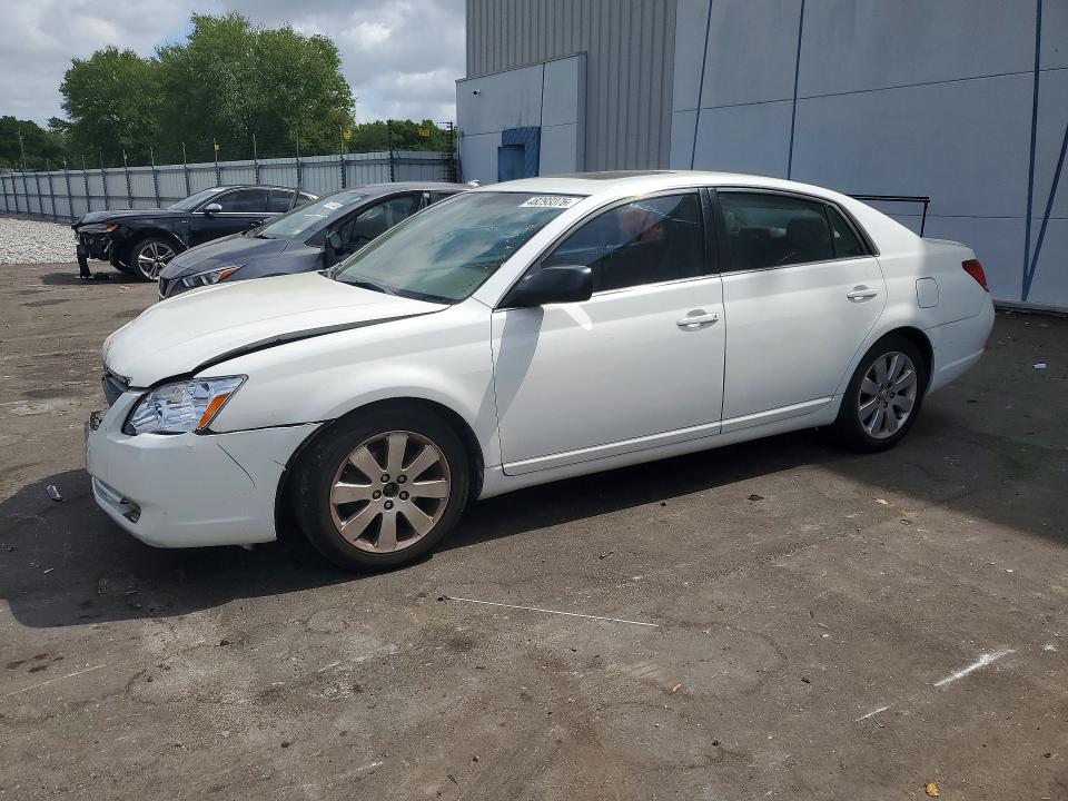 Auction sale of the 2005 Toyota Avalon, vin: 4T1BK36B45U019630, lot number: 48293376