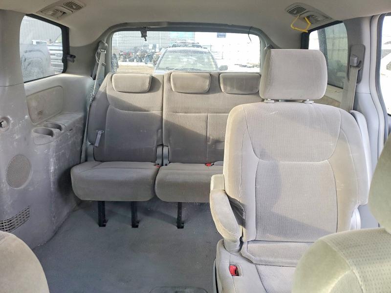 2004 Toyota Sienna მანქანა იყიდება აუქციონზე, vin: 5TDZA23C24S120102, აუქციონის ნომერი: 46299376
