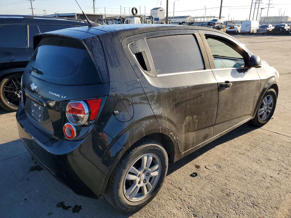 47061616 :رقم المزاد ، 1G1JC6SH2E4217799 vin ، 2014 Chevrolet Sonic مزاد بيع
