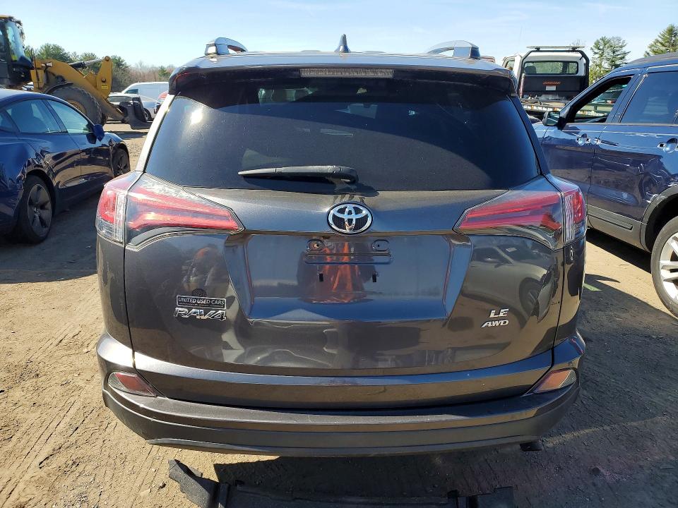 47004546 :رقم المزاد ، 2T3BFREVXHW638165 vin ، 2017 Toyota Rav4 مزاد بيع