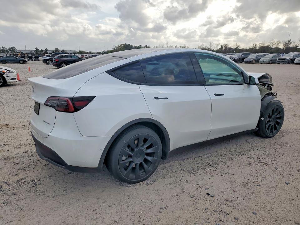 2022 Tesla Model Y მანქანა იყიდება აუქციონზე, vin: 7SAYGDEE8NA010875, აუქციონის ნომერი: 79926965