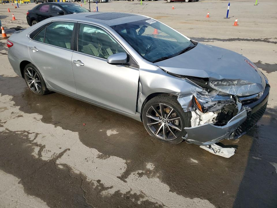 47475066 :رقم المزاد ، 4T1BK1FK7FU028764 vin ، 2015 Toyota Camry مزاد بيع