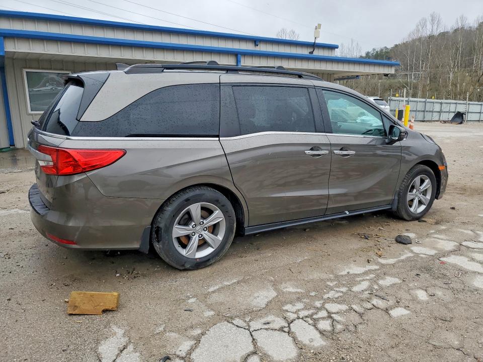 Продаж на аукціоні авто 2018 Honda Odyssey, vin: 5FNRL6H75JB049295, номер лоту: 46629306