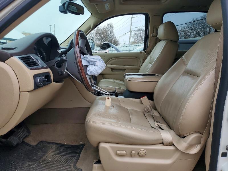 45828656 :رقم المزاد ، 1GYS4CEF9ER166428 vin ، 2014 Cadillac Escalade مزاد بيع