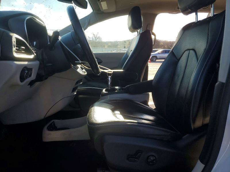 45801526 :رقم المزاد ، 2C4RC1GG0LR269410 vin ، 2020 Chrysler Pacifica مزاد بيع