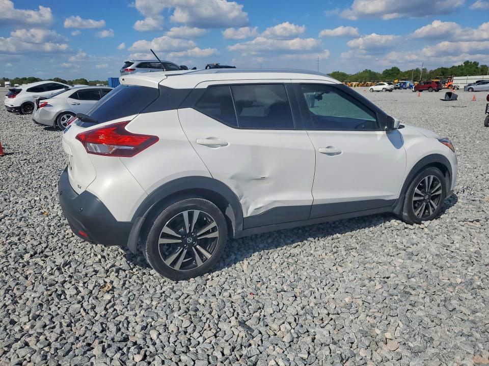 2020 Nissan Kicks მანქანა იყიდება აუქციონზე, vin: 3N1CP5CV7LL575767, აუქციონის ნომერი: 47077806