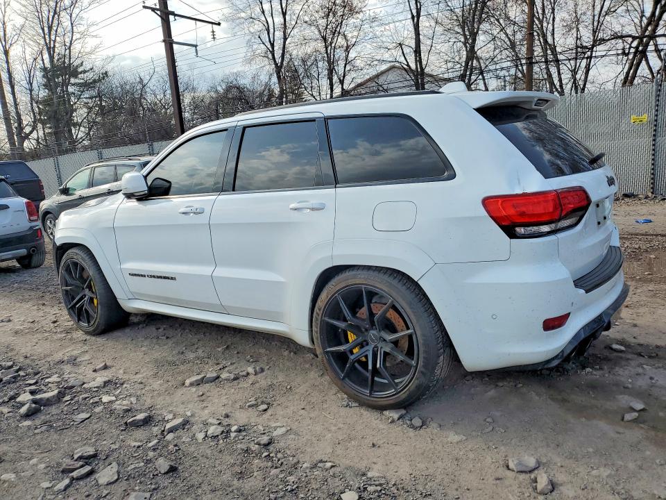 47871816 :رقم المزاد ، 1C4RJFN92JC337056 vin ، 2018 Jeep Grand Cherokee مزاد بيع