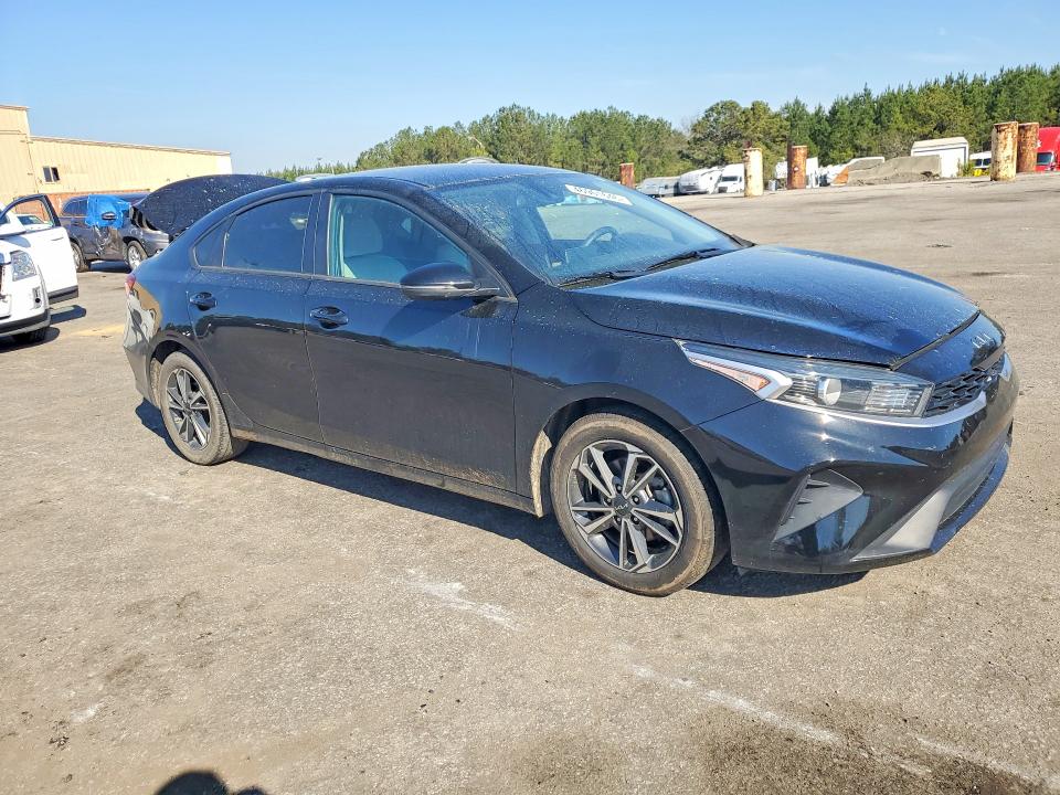 46901646 :رقم المزاد ، 3KPF24AD6NE488950 vin ، 2022 Kia Forte مزاد بيع
