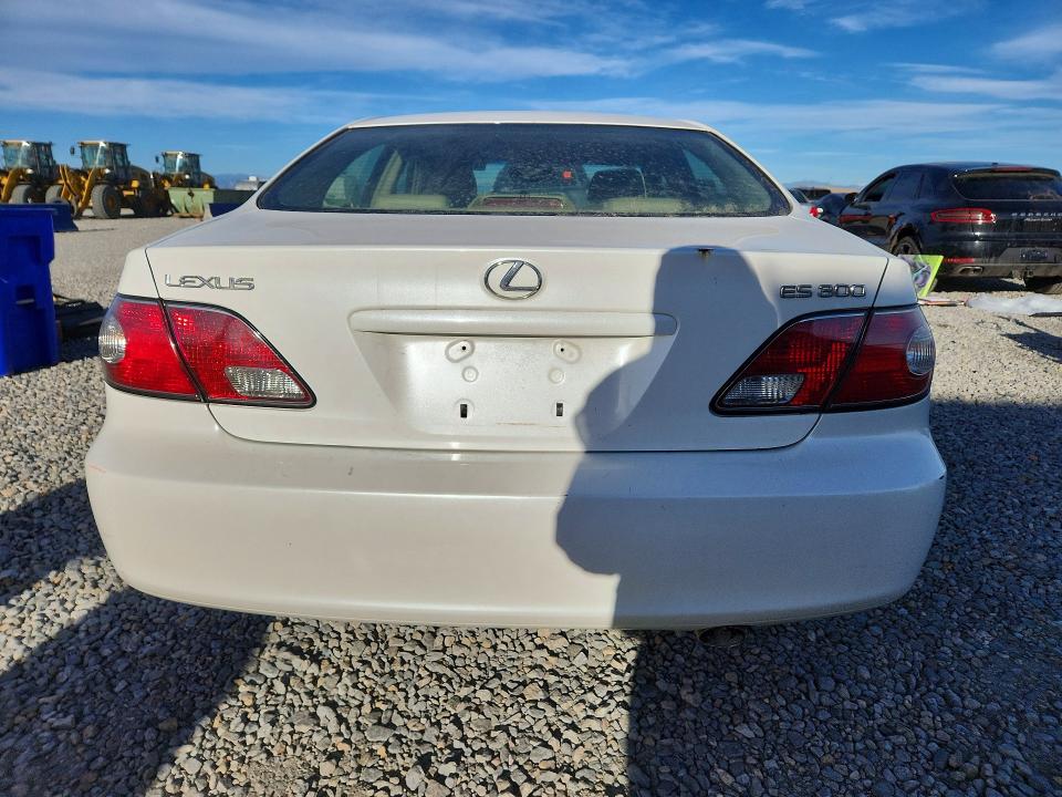 Продажа на аукционе авто 2003 Lexus Es 300, vin: JTHBF30G735039485, номер лота: 77303525