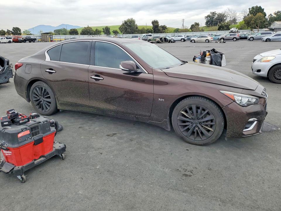 48119636 :رقم المزاد ، JN1EV7AP9JM364619 vin ، 2018 Infiniti Q50 مزاد بيع