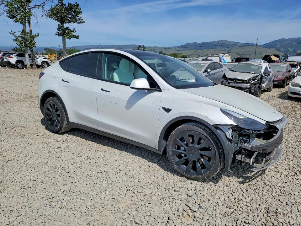 Продаж на аукціоні авто 2023 Tesla Model Y, vin: 7SAYGDEE6PF635149, номер лоту: 47290256