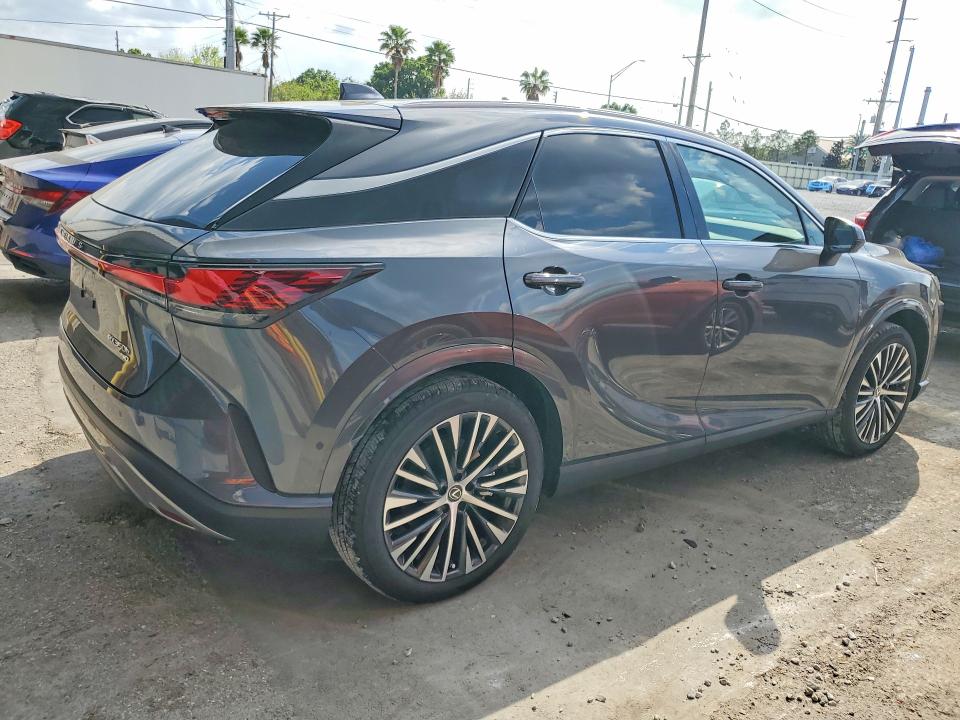 47639216 :رقم المزاد ، 2T2BBMCAXSC072987 vin ، 2025 Lexus Rx 350h مزاد بيع