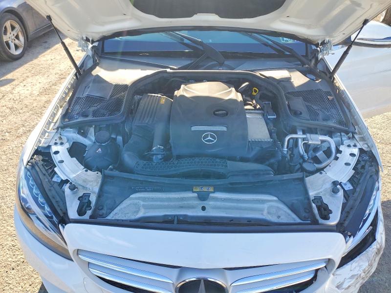 46635796 :رقم المزاد ، WDDWF4KB6JR411078 vin ، 2018 Mercedes-benz C مزاد بيع