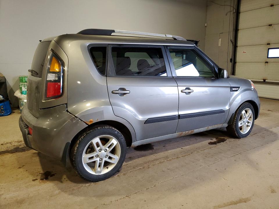 46763796 :رقم المزاد ، KNDJT2A25B7319864 vin ، 2011 Kia Soul مزاد بيع
