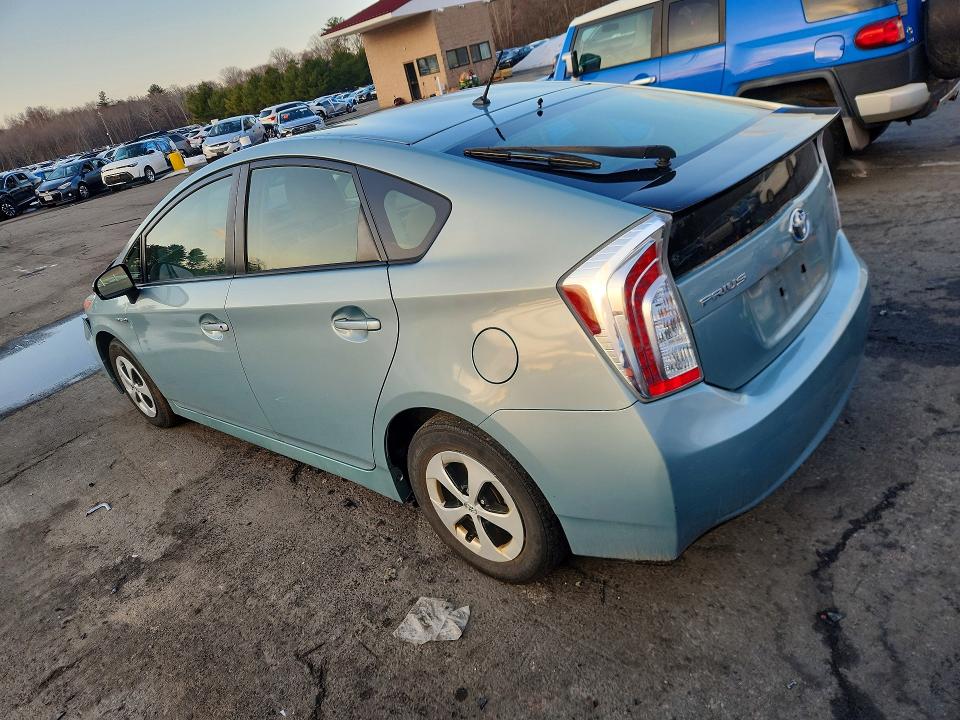 42043426 :رقم المزاد ، JTDKN3DU9F1995888 vin ، 2015 Toyota Prius مزاد بيع