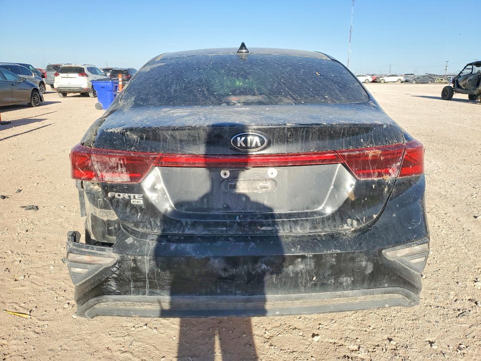45868786 :رقم المزاد ، 3KPF24AD6LE180447 vin ، 2020 Kia Forte مزاد بيع