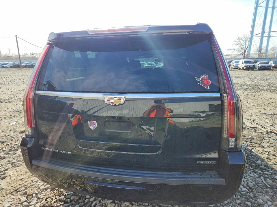 Продажа на аукционе авто 2018 Cadillac Escalade, vin: 1GYS4JKJXJR328154, номер лота: 47237966