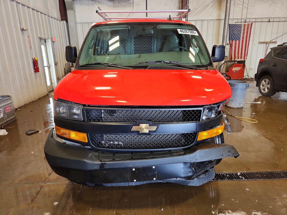 46387086 :رقم المزاد ، 1GCWGAF77S1272557 vin ، 2025 Chevrolet Express G2500 مزاد بيع
