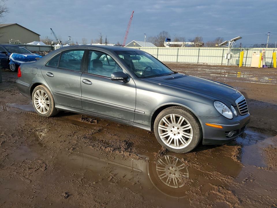2008 Mercedes-benz E მანქანა იყიდება აუქციონზე, vin: WDBUF87XX8B267954, აუქციონის ნომერი: 41736136